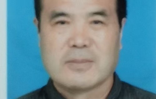刘解军《新诗刊》(校园文学艺术社团栏目)主编