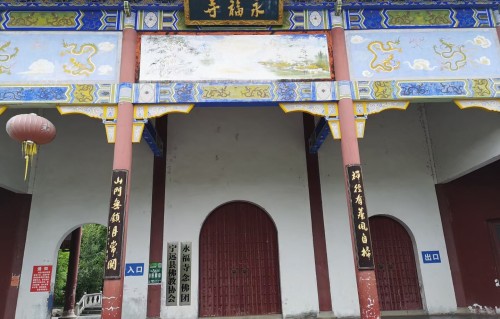 鹧鸪天·湖畔倾怀