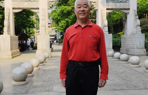 杨友明诗词研究   杨友明作品中“流水”意象具体是如何体现人生哲理的？