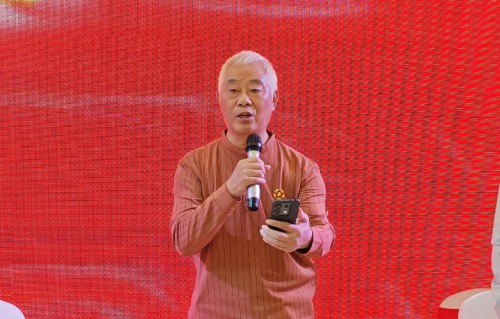 杨友明诗词研究    杨友明《五绝·坚持》诗词全面解读