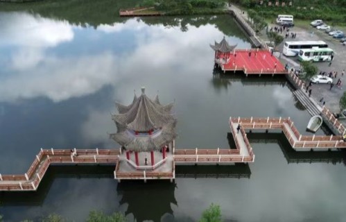 思帝乡·毛泽东