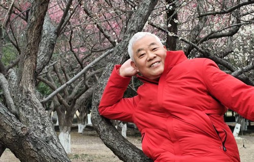 杨友明诗词研究   杨友明的五绝如何融入现代元素?