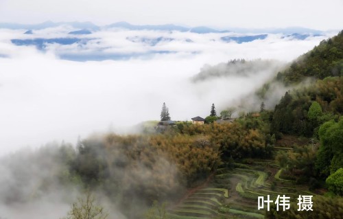 咏三都如画云锦